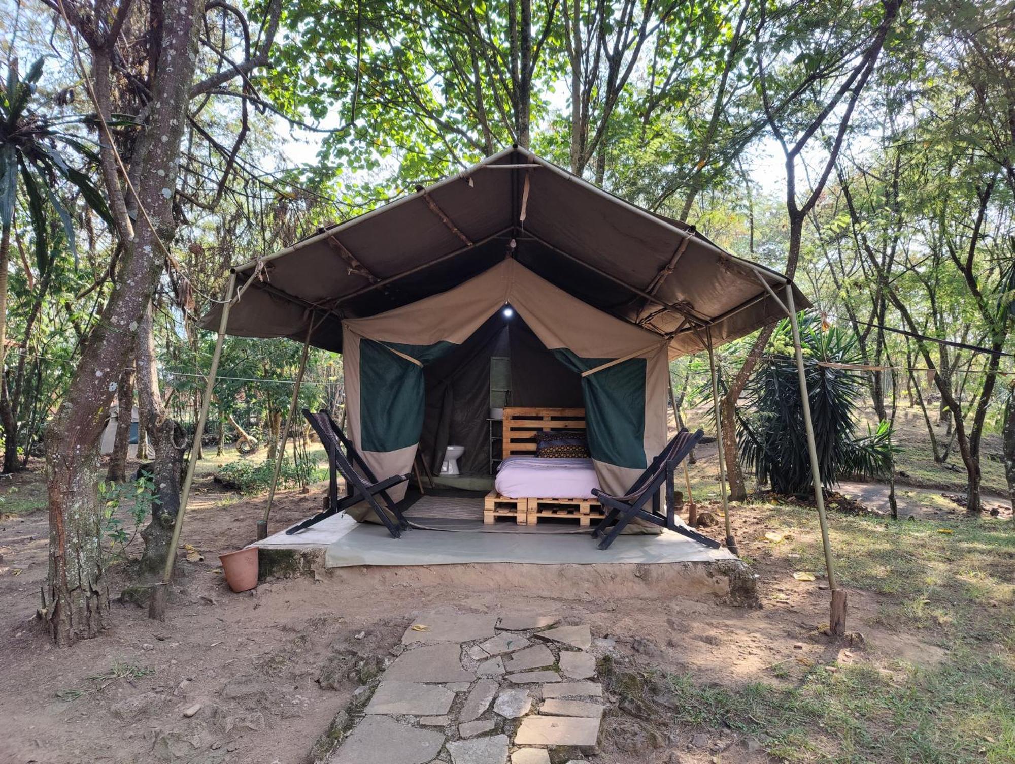 Red Rocks Rwanda - Campsite & Guesthouse Nyakinama Exterior photo